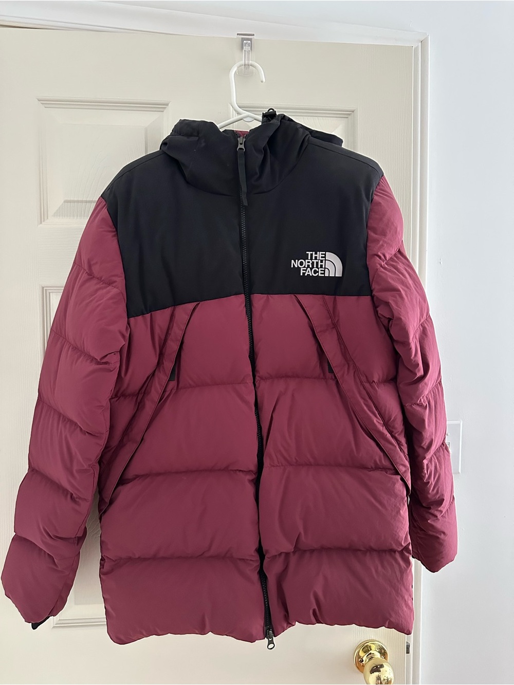 The North Face Men Maroon and Black Puffer Jacket